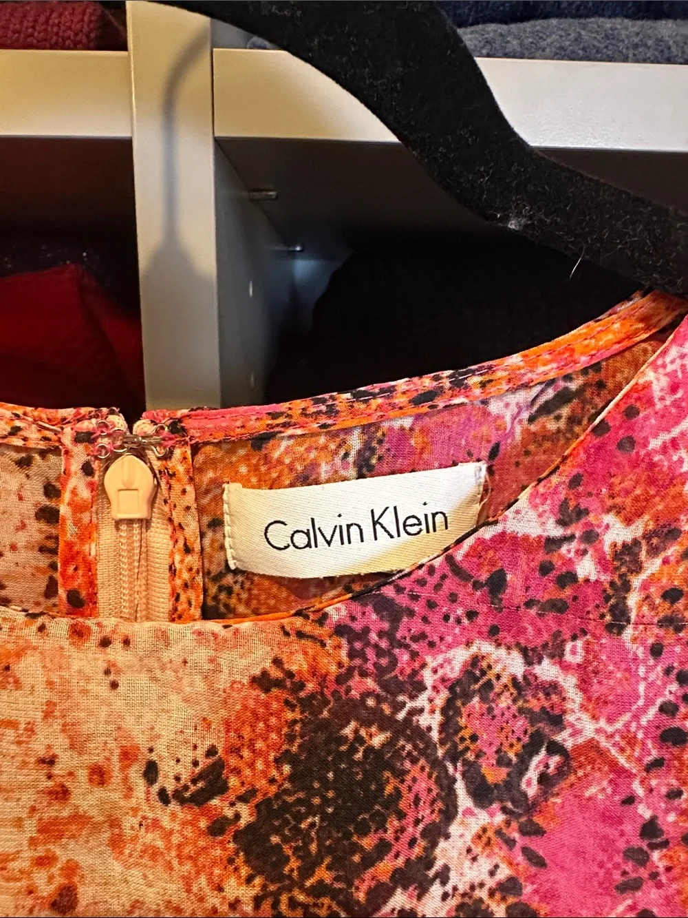 Calvin Klein pink/orange snake print sleeveless back zipper maxi dress size 2 - Picture 2 of 4